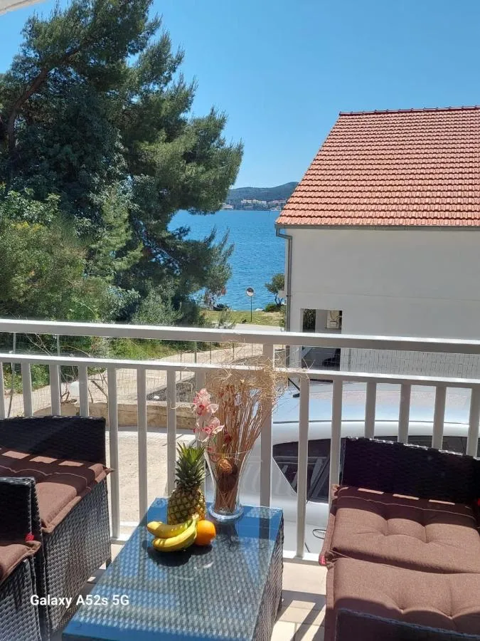 Kuća s apartmanima BaSaDa uz more